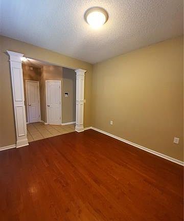 4th image of 2951 Brahman Meadows Ln