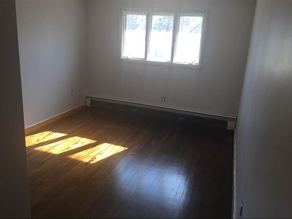 3rd image of 37 Buco Ave #37