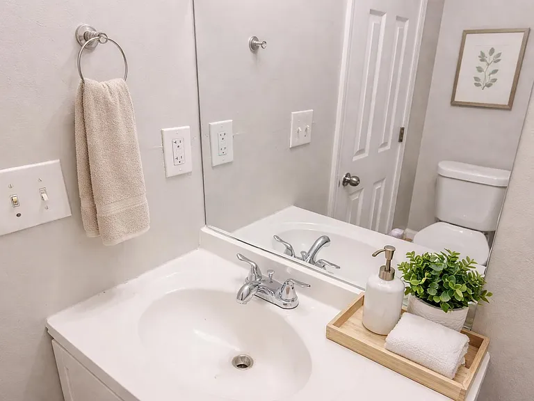 640 Alfred Rd NW — Photo 10