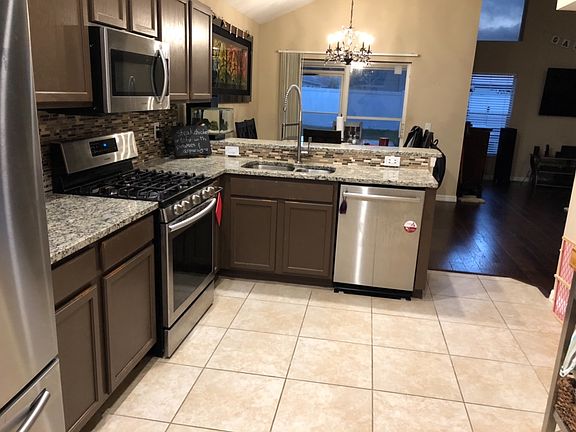3rd image of 4416 Marchmont Blvd