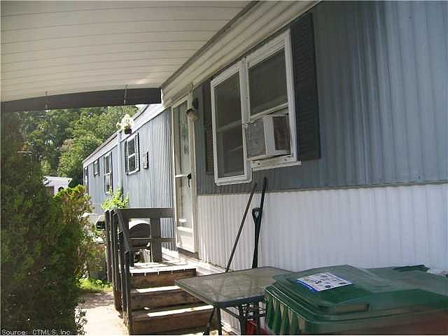 2nd image of 18 Woodland Dr