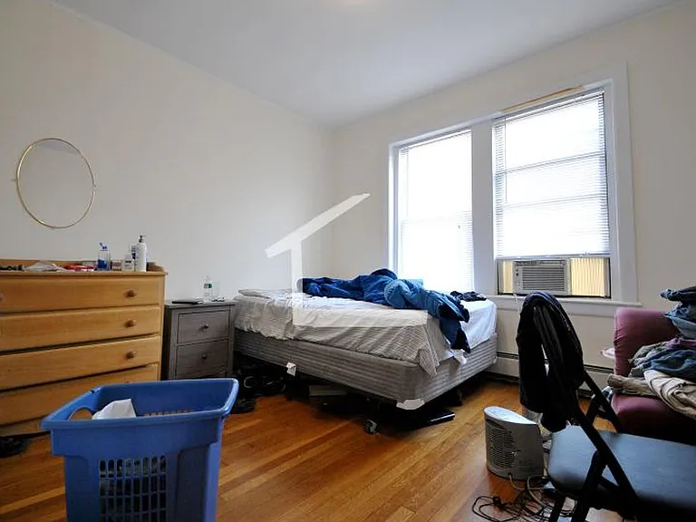 3 Sutherland Rd #6F — Photo 3