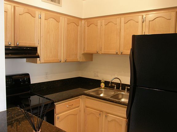 4th image of 439 S Paula Dr S #205