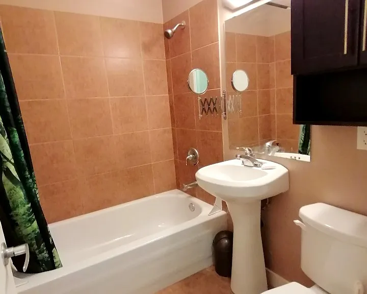 565 Corydon Ave #203 — Photo 14