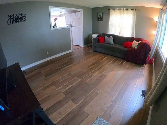 5th image of 5708 N Loma Dr