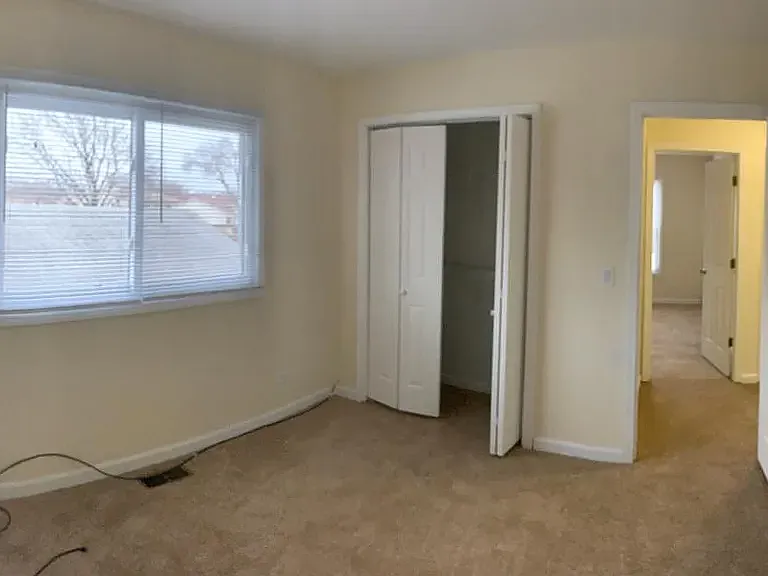 18 W Stevenson Dr — Photo 15