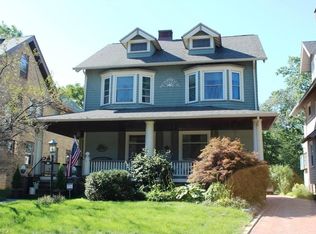 13915 Clifton Blvd, Lakewood, OH 44107