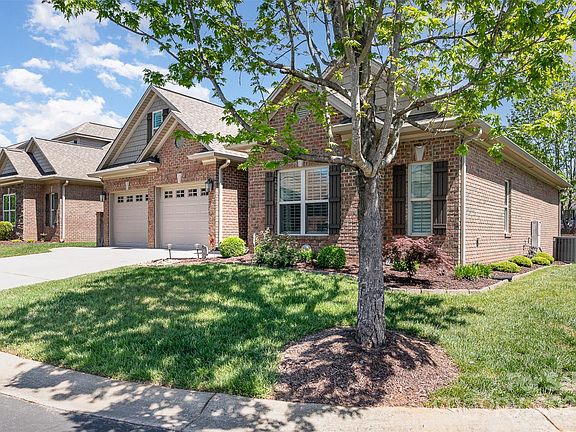3rd image of 106 Independence Ct