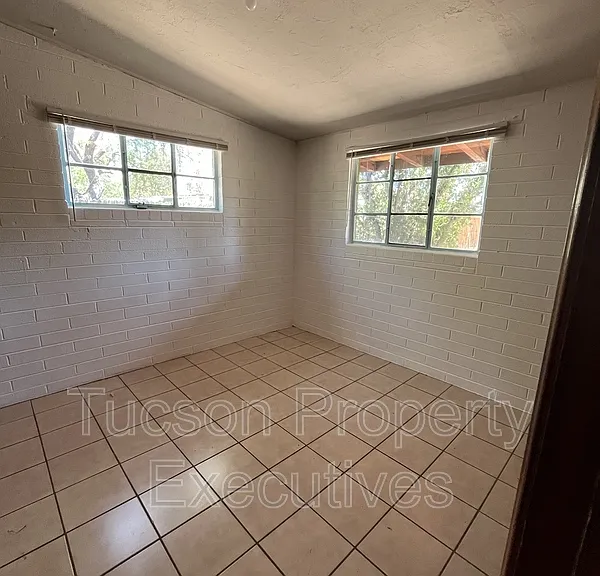 1615 E Adelaide Dr #4 — Photo 28