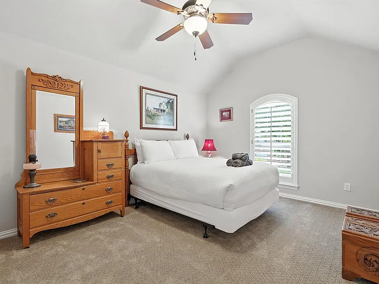2303 Chapelwood Dr — Photo 36