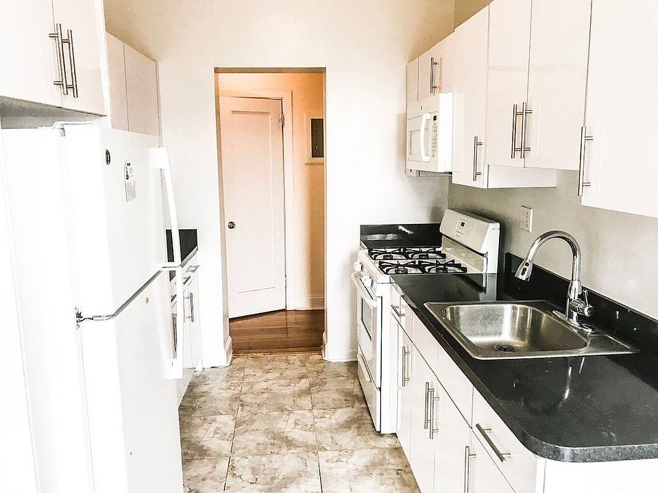 1st image of 8602 Park Ln S APT 4A1