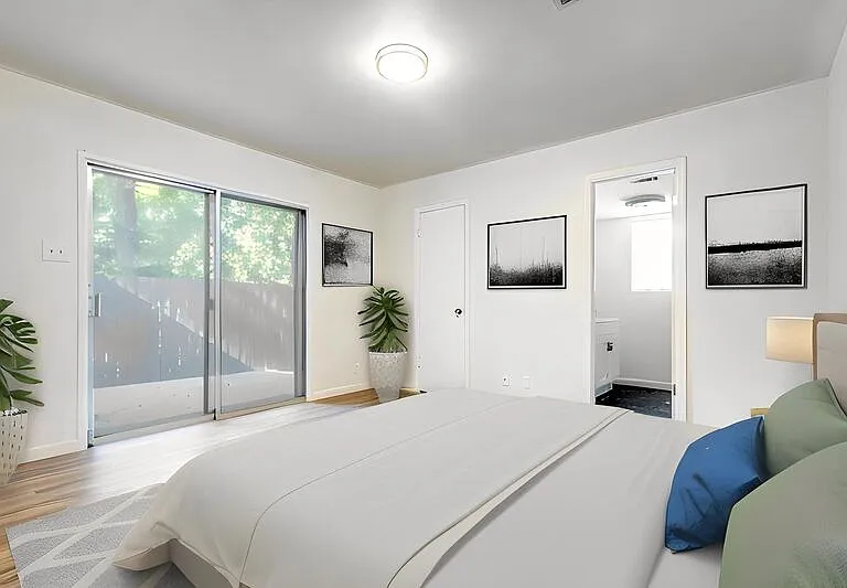 524 N Woods St — Photo 15