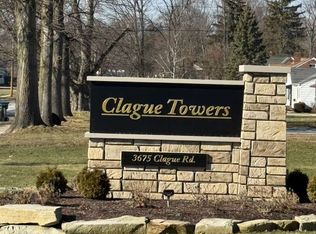 3675 Clague Rd UNIT 302, North Olmsted, OH