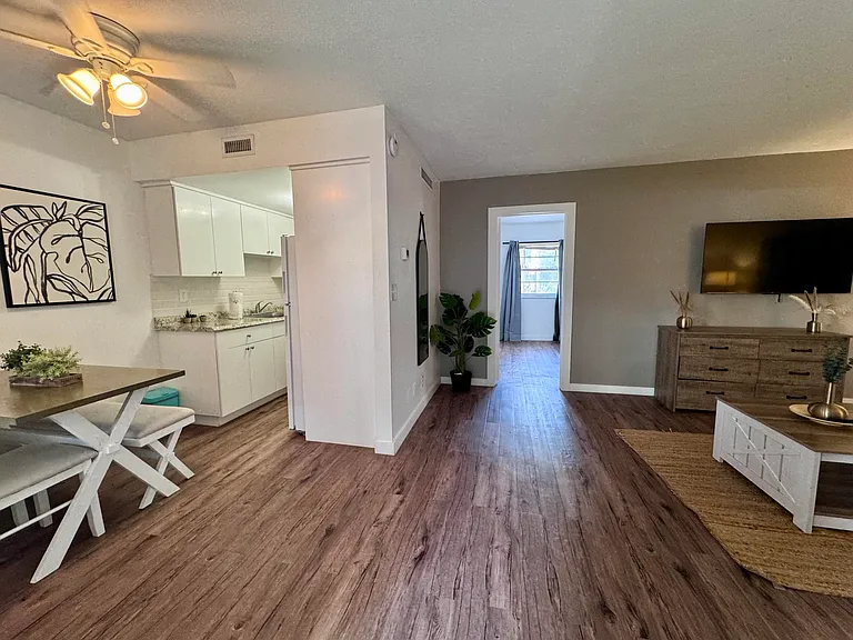 202 Lucerne Ave #12 — Photo 37