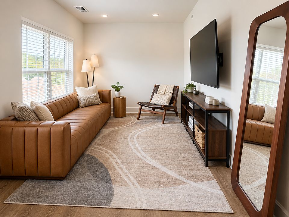 2nd image of 581 Middlesex Ave #301