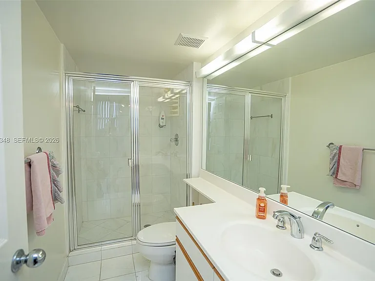 3530 Mystic Pointe Dr #1401 — Photo 18