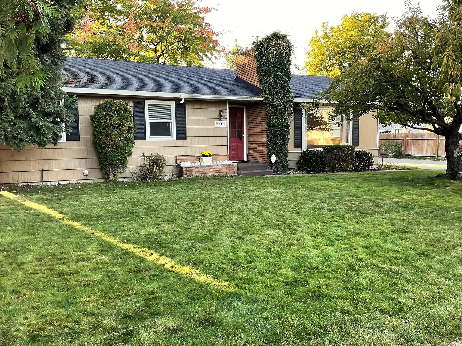 3 bed, 2450 sqft, $2,200 — Photo 1