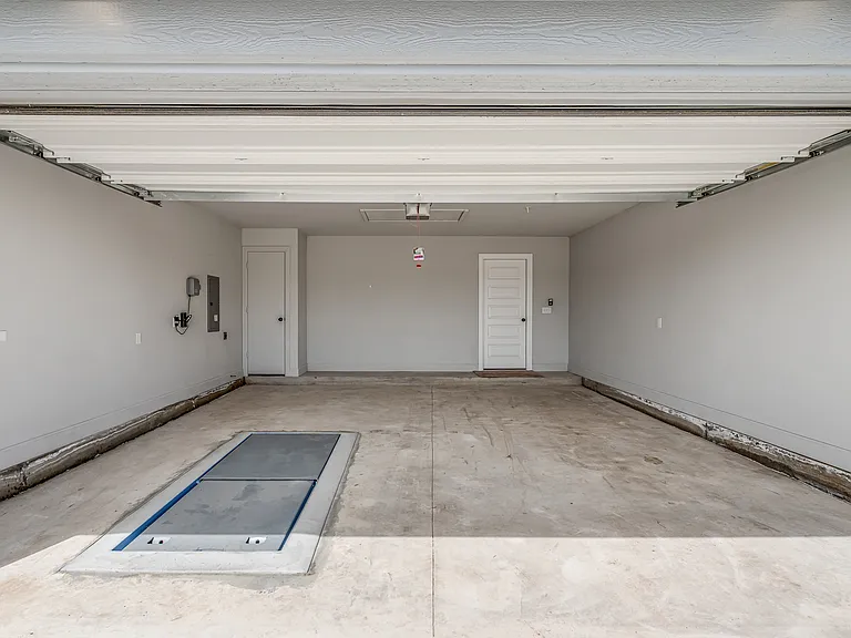 14105 Giverny Ave — Photo 23