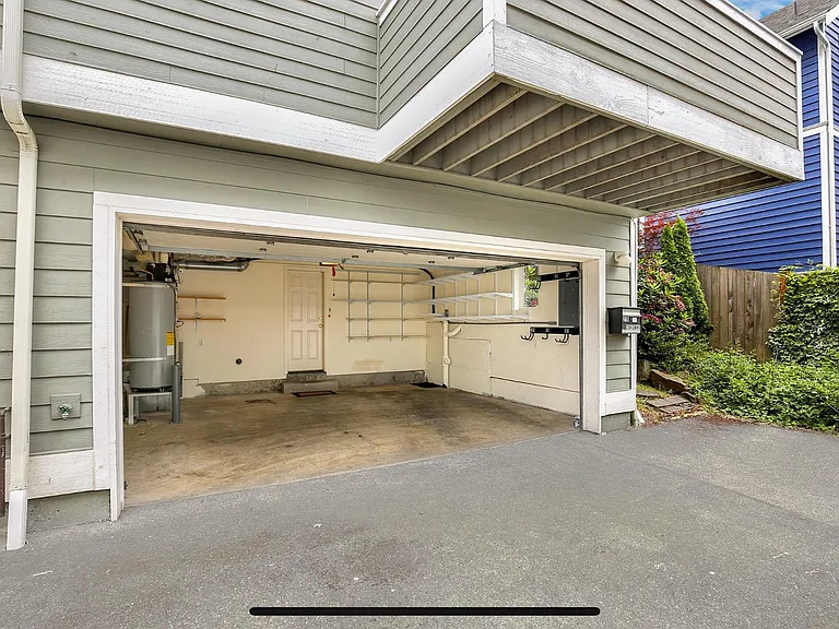 219 23rd Ave — Photo 32