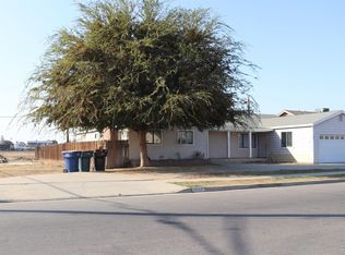 799 S Spruce St, Tulare, CA 93274