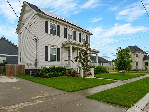 2nd image of 6105 Music St