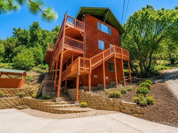 1412 Lassen Way, Pine Mountain Club, CA 93222