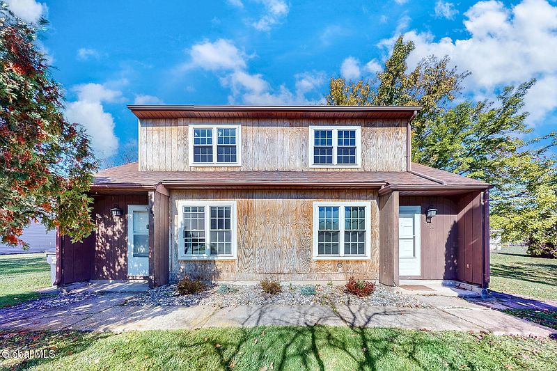 2nd image of 31 Suncrest Drive