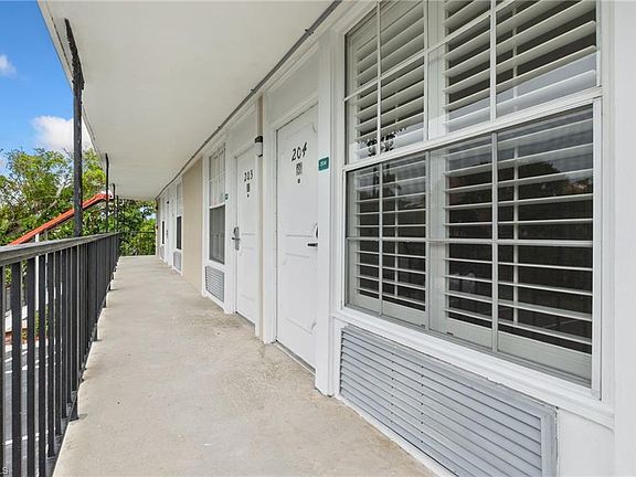 2nd image of 2555 Tamiami TRL N #204