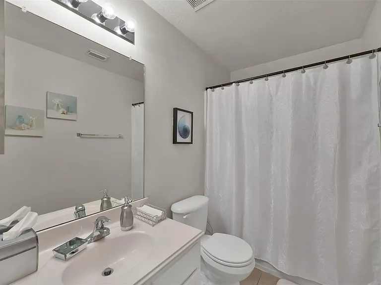 15 Aquiline Oaks Pl — Photo 37