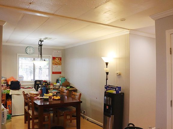 3rd image of 624 Hermitage Ln #624