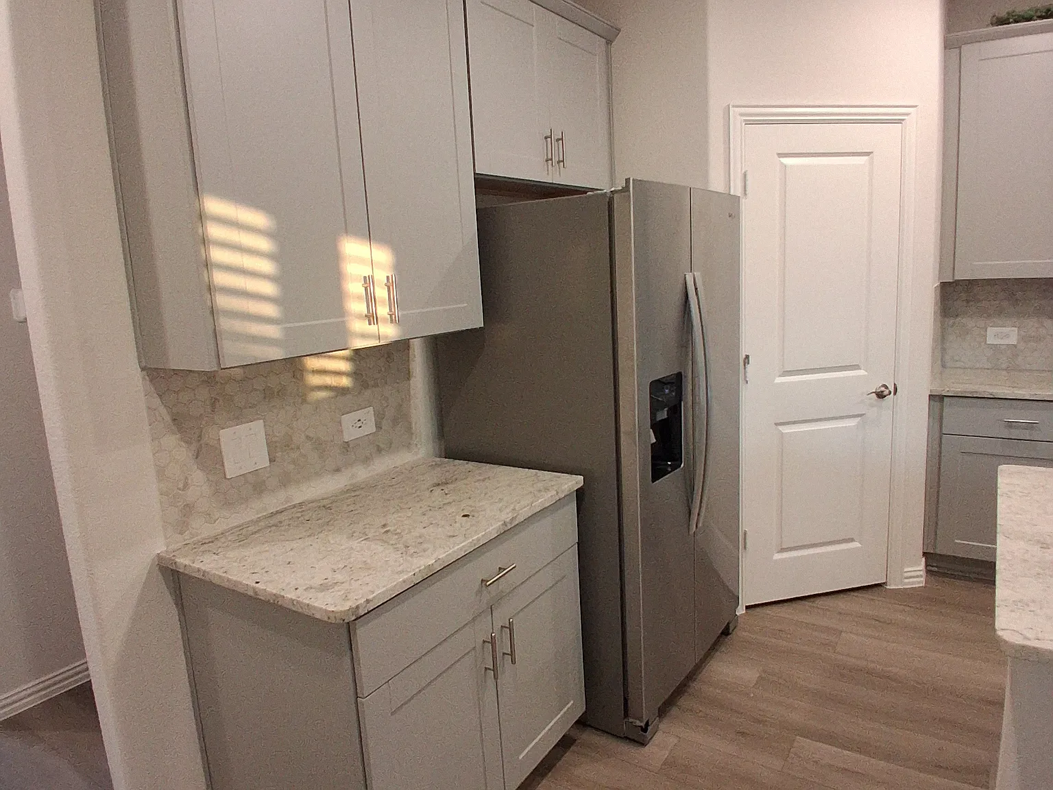 3 bed, 1482 sqft, $2,300 — Photo 4