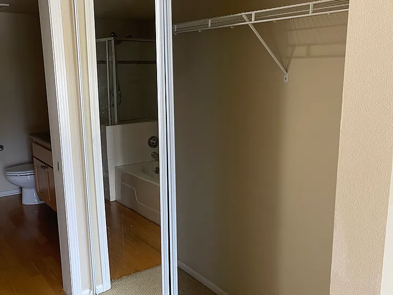 2400 5th Ave #430 — Photo 9