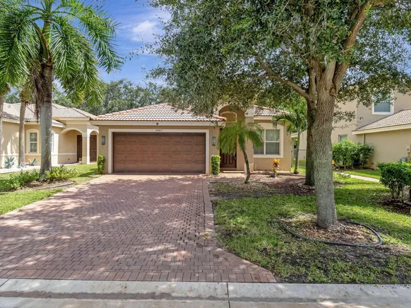 10947 Bitternut Hickory Ln, Boynton Beach, FL 33437