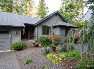 609 Canyon View Dr, Bellingham, WA 98225