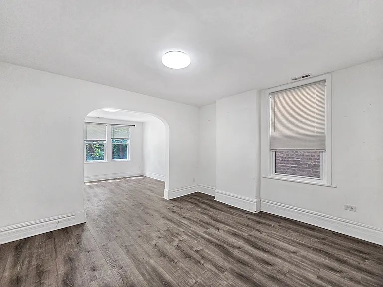 1712 W 35th St #2F — Photo 3