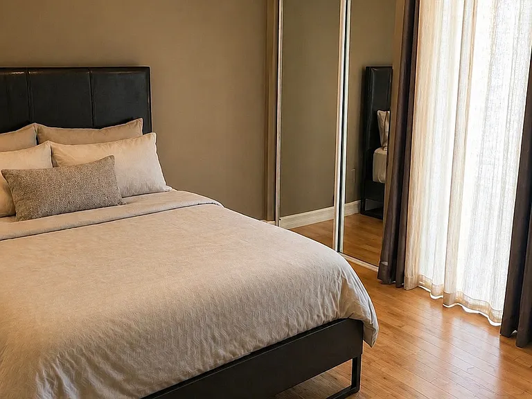 5151 Balboa Blvd #306 — Photo 8