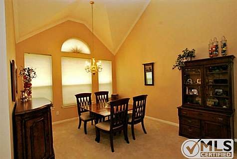3rd image of 3559 Briargrove Ln