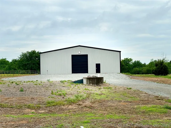 E Eufaula St, Eufaula, OK 74432