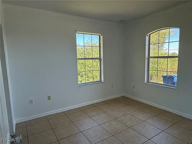 633 Alabama Rd S — Photo 11