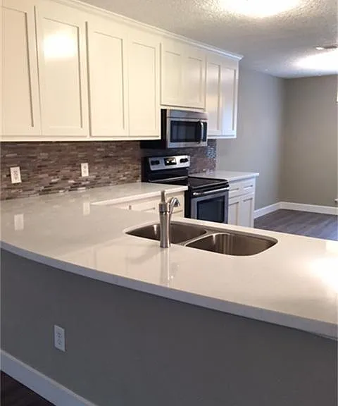 29022 Cherrywood Ln — Photo 6
