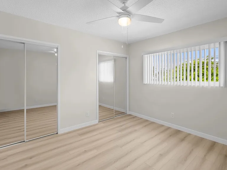 2823 S Corning St #4 — Photo 25