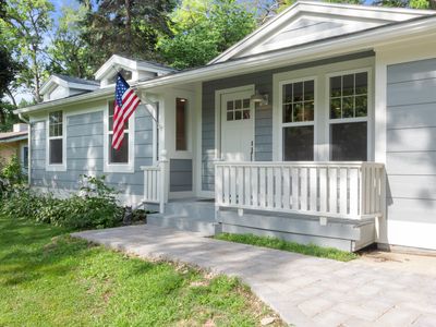 878 Timber Trl, Fontana, WI, 53125