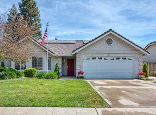 335 McKelvy Ave, Clovis, CA