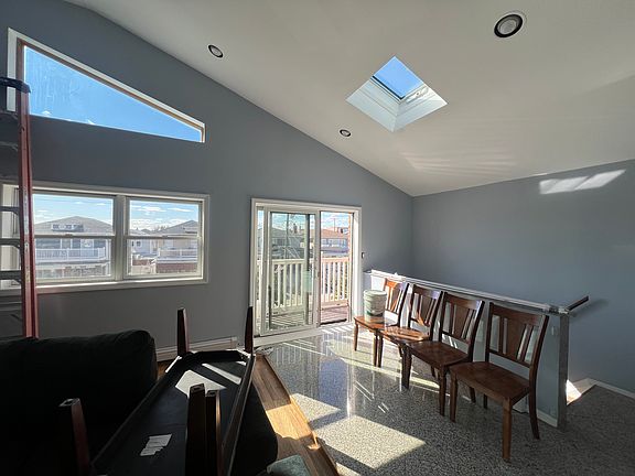 3rd image of 186 Beach 127th St Floor 3