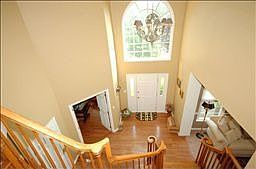 2nd image of 20 Kalan Farm Rd