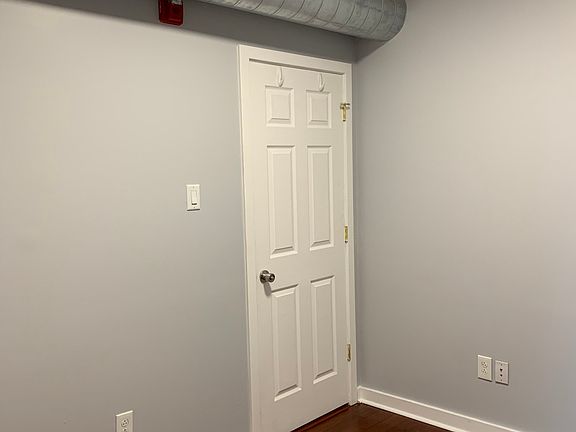 4th image of 444 S 52nd St Floor 3