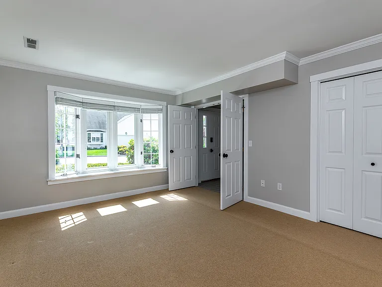 2 Emerson Ct — Photo 27