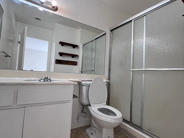 11310 La Mirada Blvd #4 — Photo 15