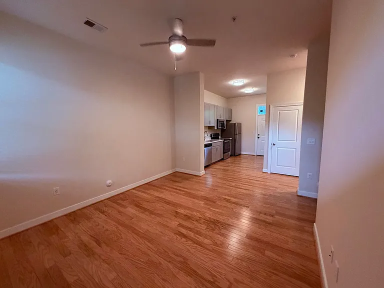 2910 Q St — Photo 21