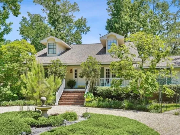 214 Tchefuncte Dr, Covington, LA 70433